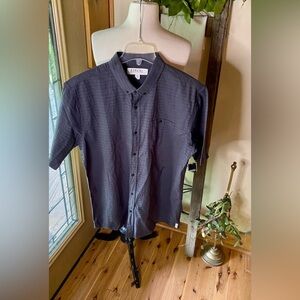 ✨Ezekiel Short Sleeve Button Up Shirt✨ NWT